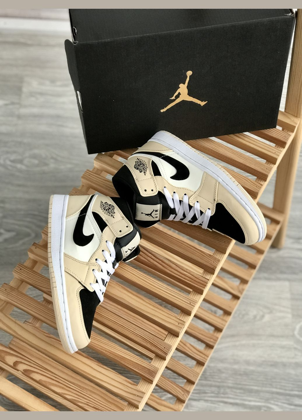 Кросівки жіночі і чоловічі Nike Air Jordan Retro 1 beige | Найк Аір Джордан Ретро 1 бежеві No Brand бежеві всесезони (307288667)