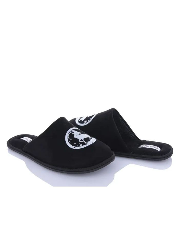 Черные тапочки козерог знак зодиака мужские закрытый носок 22.12-19.01 черный Pago