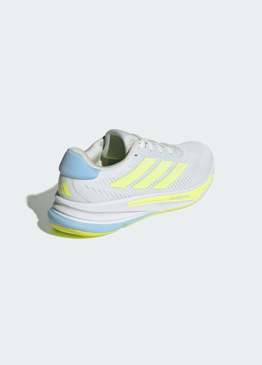 Белые летние кроссовки supernova ease adidas