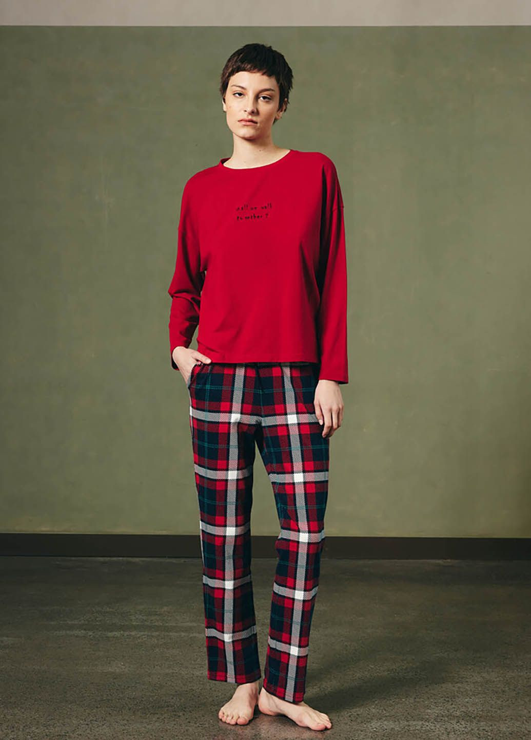 Красная всесезон пижама Hays