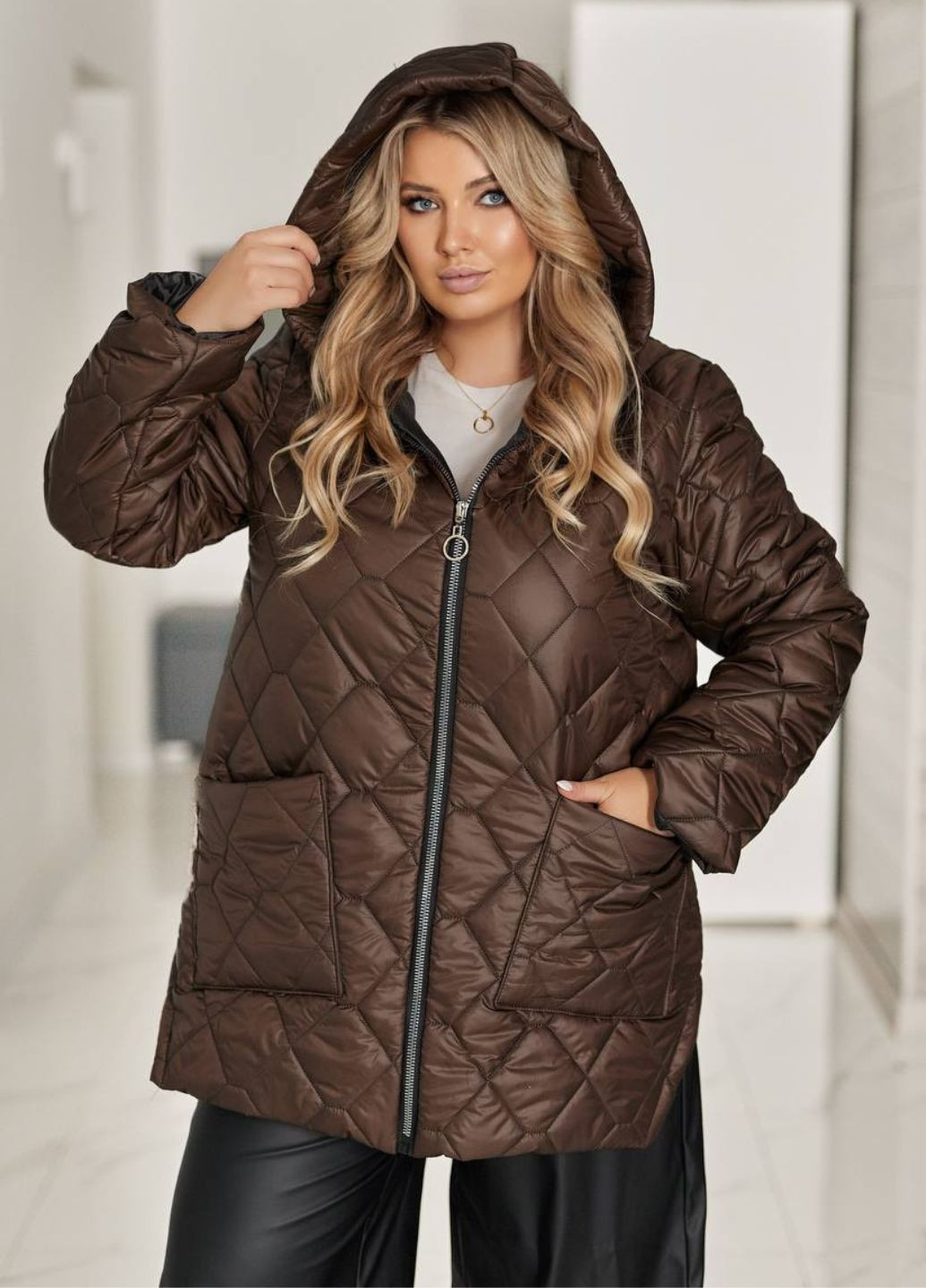 Коричнева зимня базова повсякденна подовжена стьобана зимова курточка на блискавці з капюшоном Tik-Tak