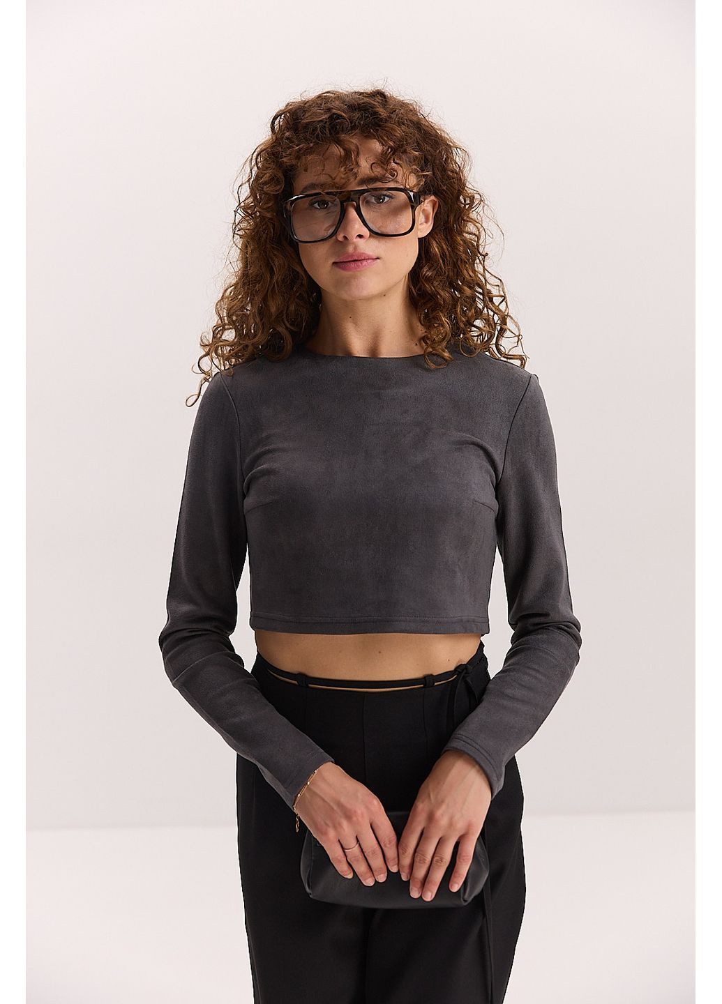 Укорочений жіночий лонгслів із замші графітовий Arjen (353305916)