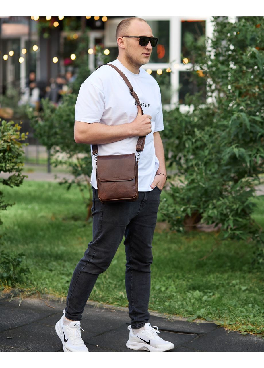 Барсетка з клапаном через плече 24х20х6, чоловіча сумка з гладкою шкірою TD-81020 коричнева Tiding Bag (341309319)