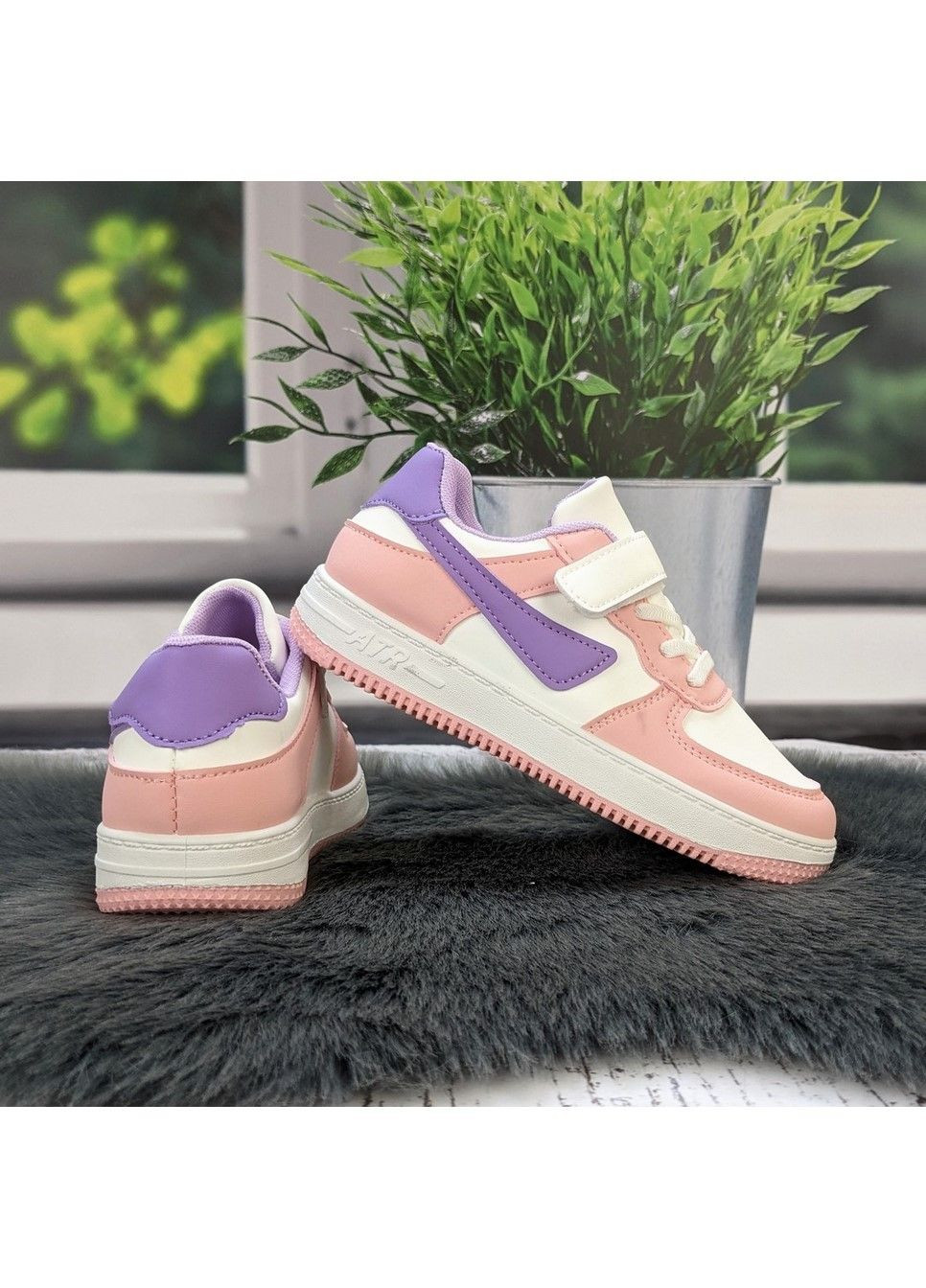 Розово-лиловые демисезонные кроссовки детские для девочки XIFA