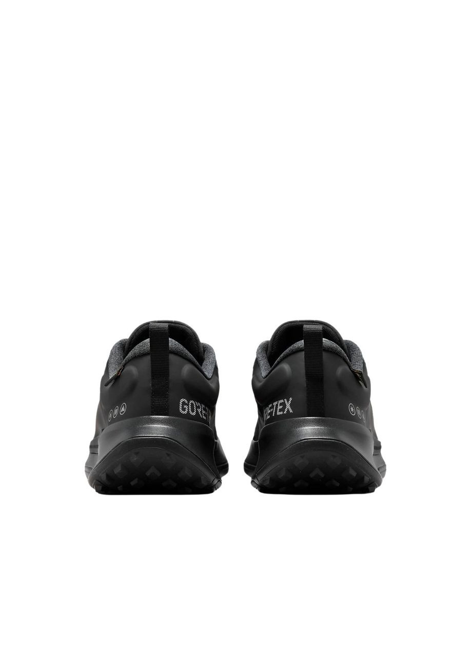 Черные демисезонные кросівки Nike