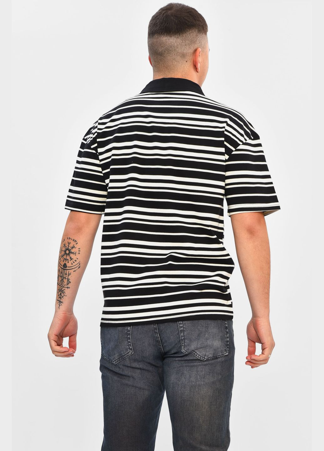 Чорна футболка чоловіча напівбатальна чорного кольору Let's Shop