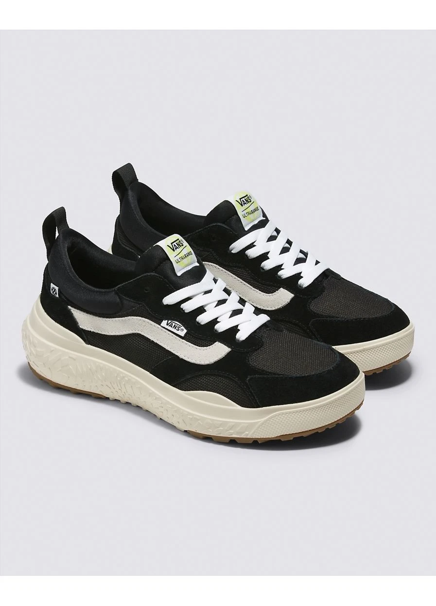 Чорні кросівки ultrarange neo vr3 black vn000bceba2 Vans