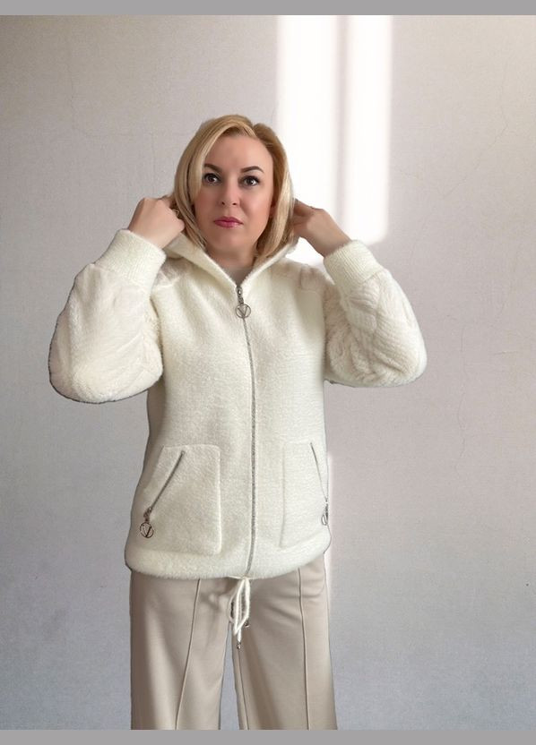 Біла жіноча куртка з вовни "альпака" Value Plus
