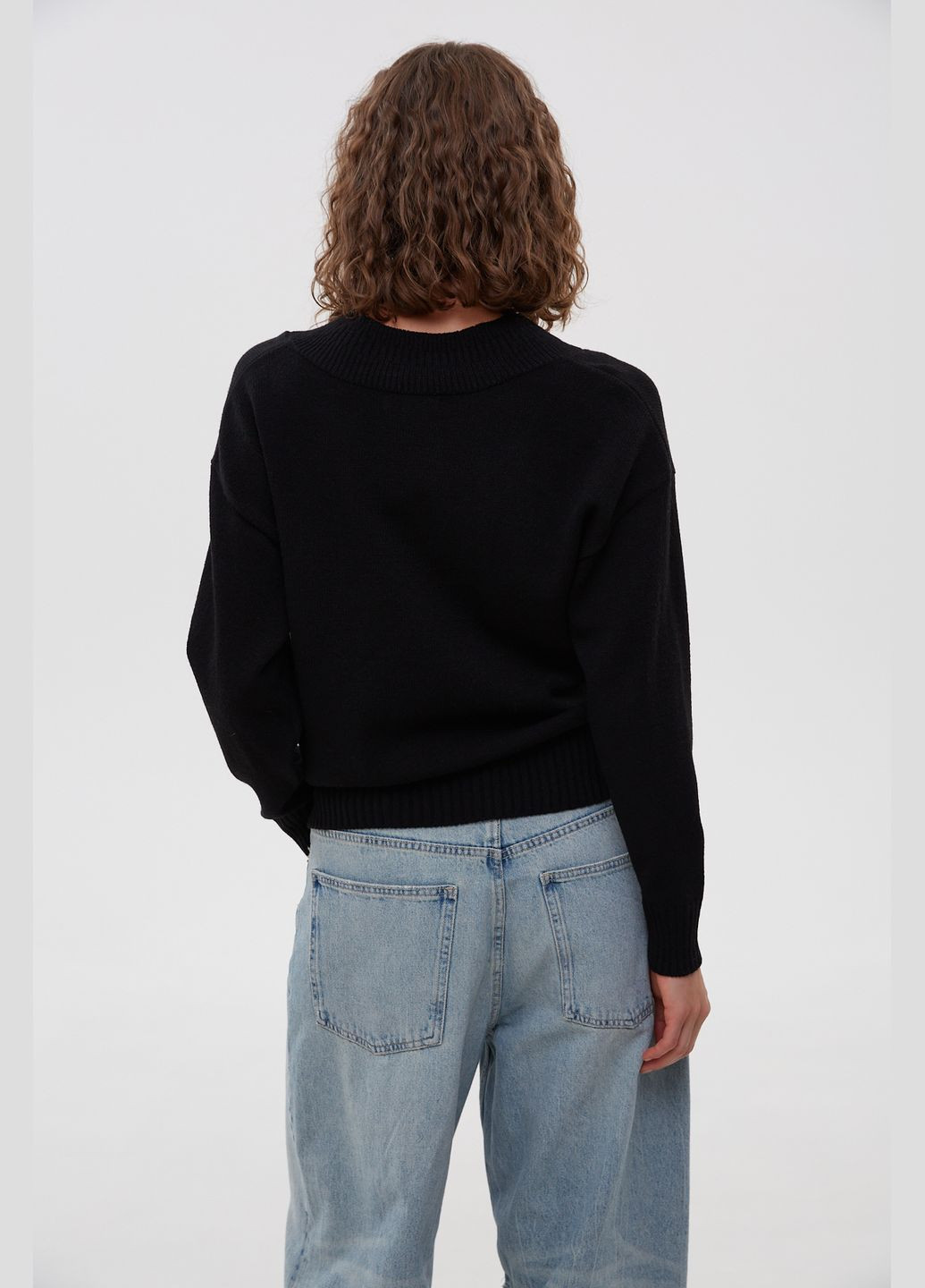 Черный демисезонный джемпер, цвет черный Estro