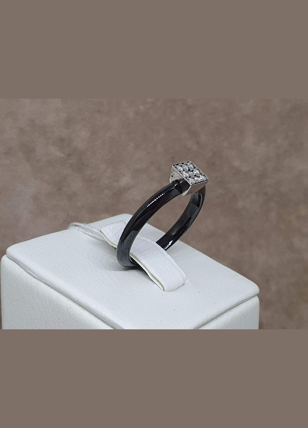 Срібне кільце з керамікою і фіанітами. С1007Ч Aurora (315833090)