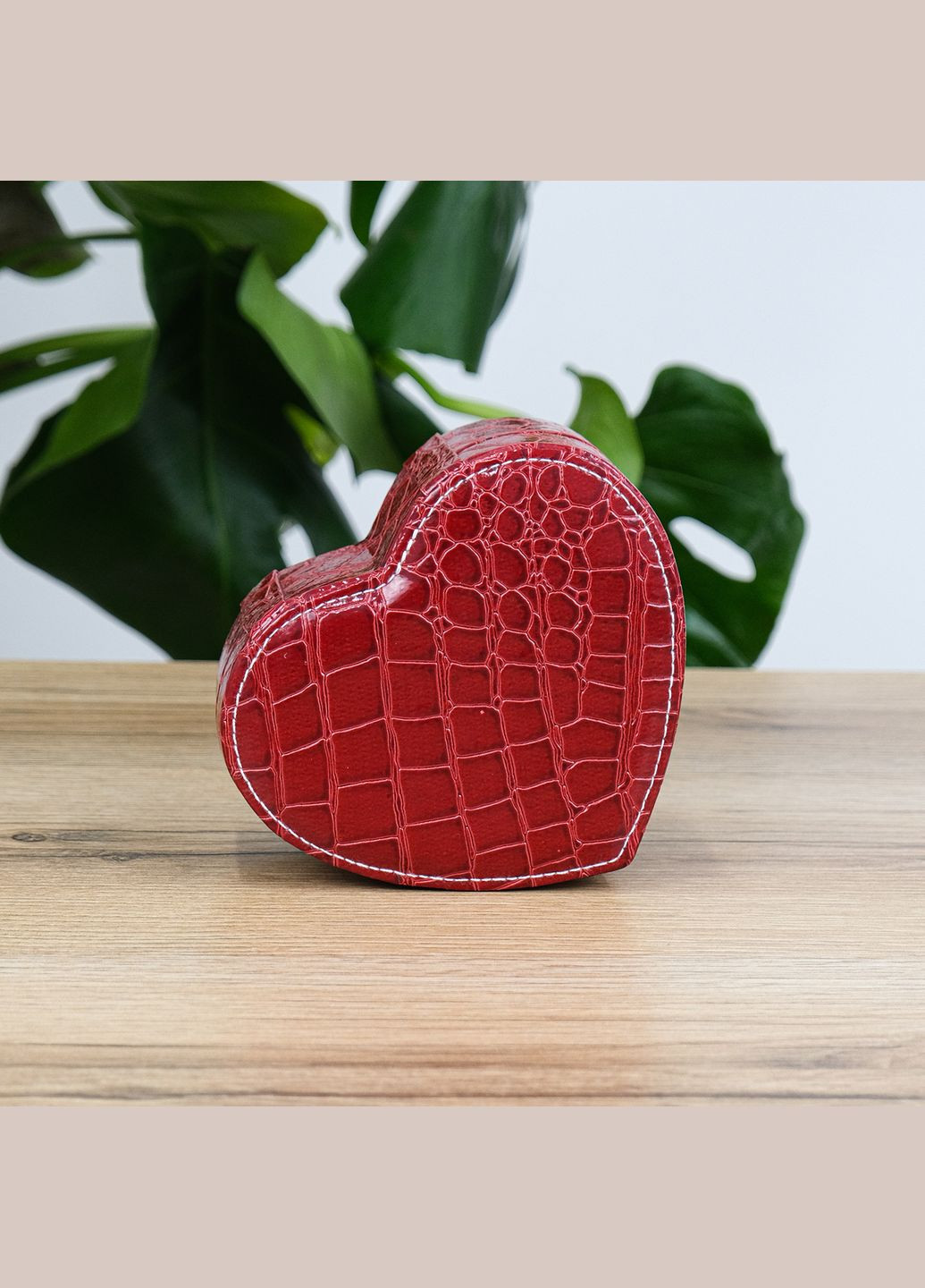 Шкатулка для украшений с зеркалом в форме сердца, экокожа красная см. (JZ-011-1) Гранд Презент (322190862)