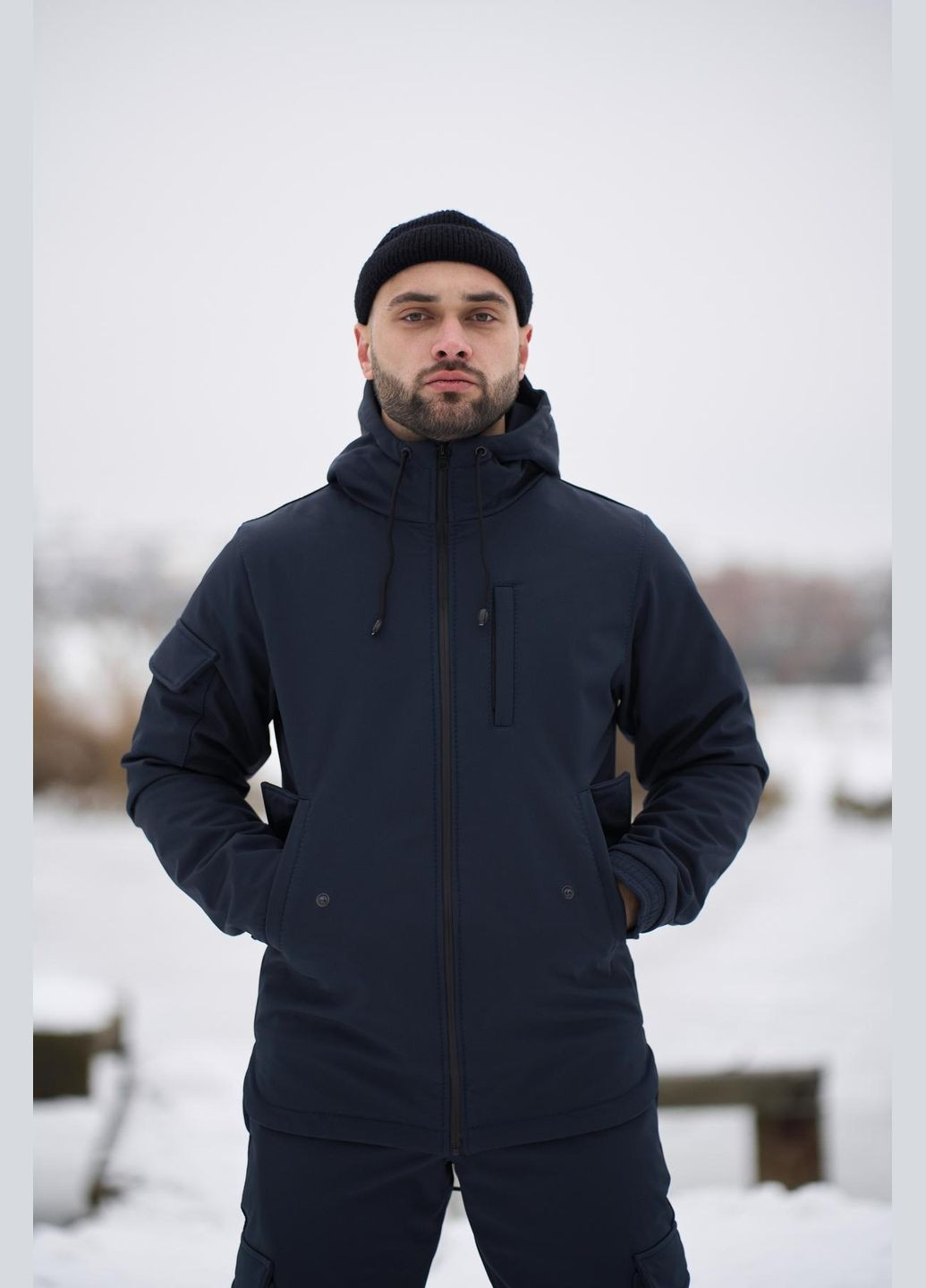 Темно-синяя куртка мужская soft shell Vakko