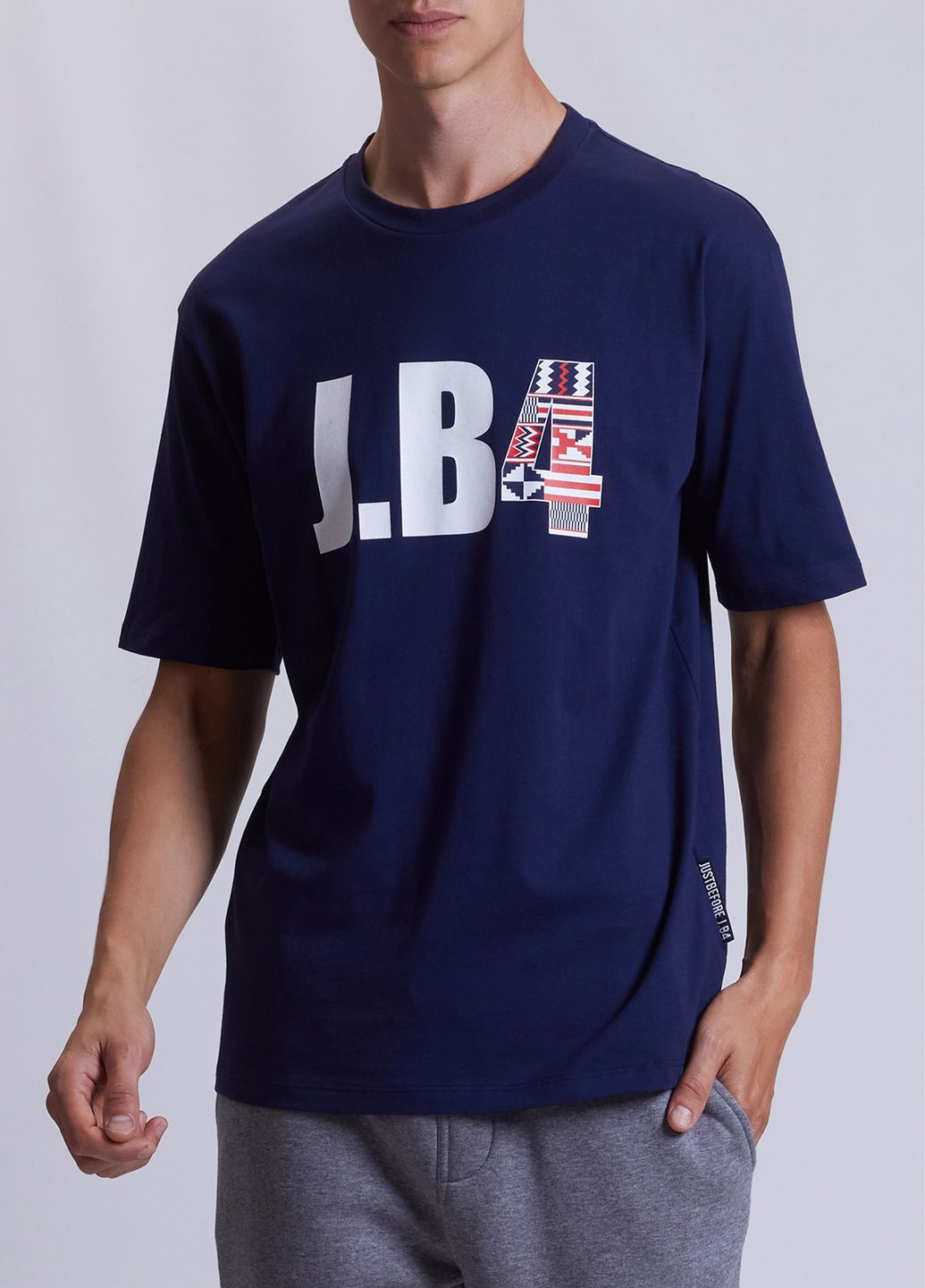 Синя футболка J.B4 (Just Before)