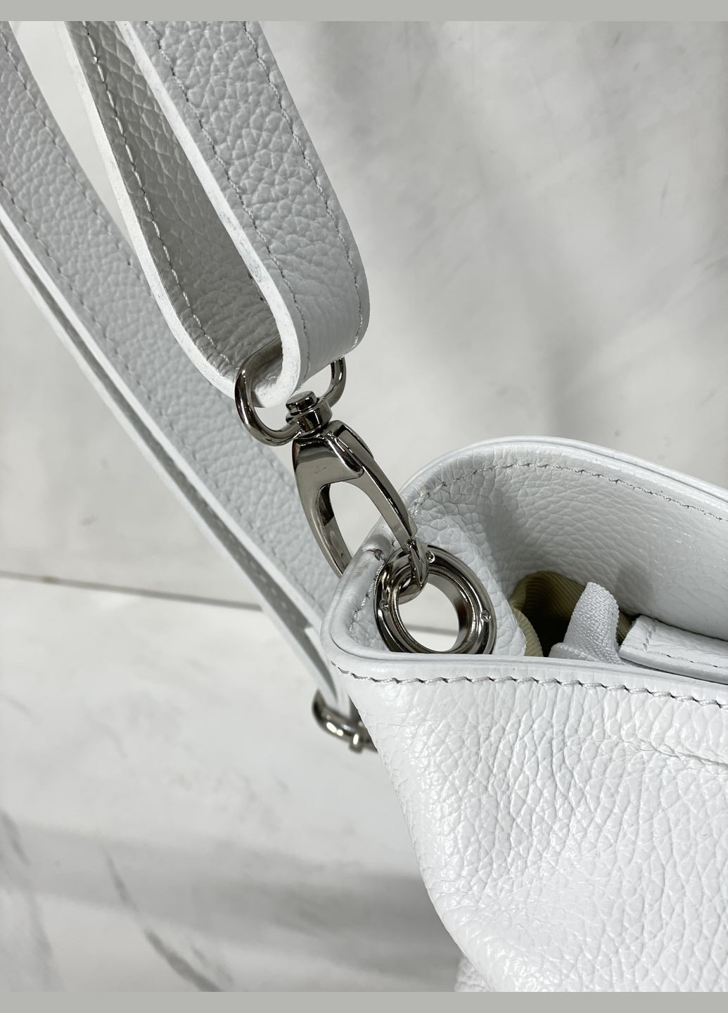 Сумка женская натуральная кожа кроссбоди, Италия, классическая форма, универсальная через плечо, кроссбоди Virginia Conti Кросбоді (338257323)