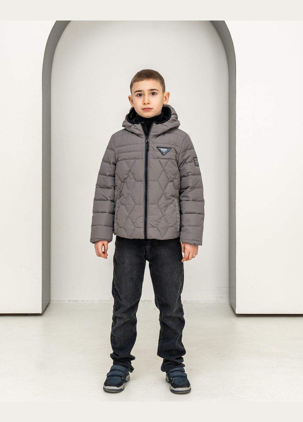 Чорна демісезонна куртка для хлопчика демісезонна SK
