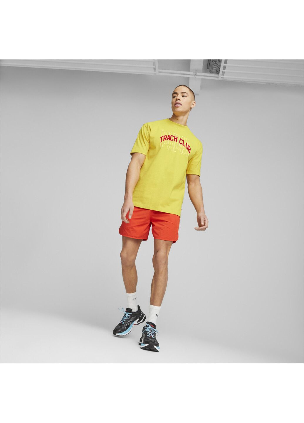 Жовта футболка track meet graphic tee men Puma