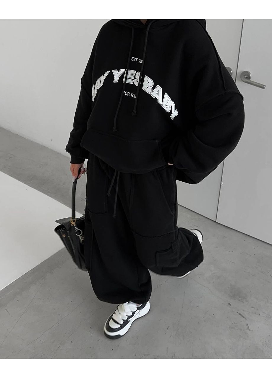 Стильний жіночий костюм oversize з акцентним принтом Україна (355889607)