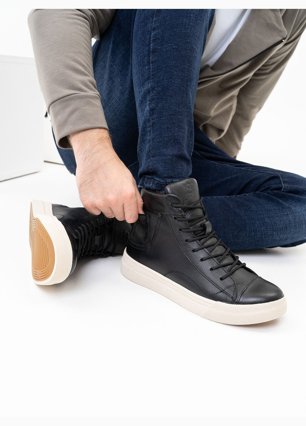 Черные повседневные осенние ботинки ISSA PLUS