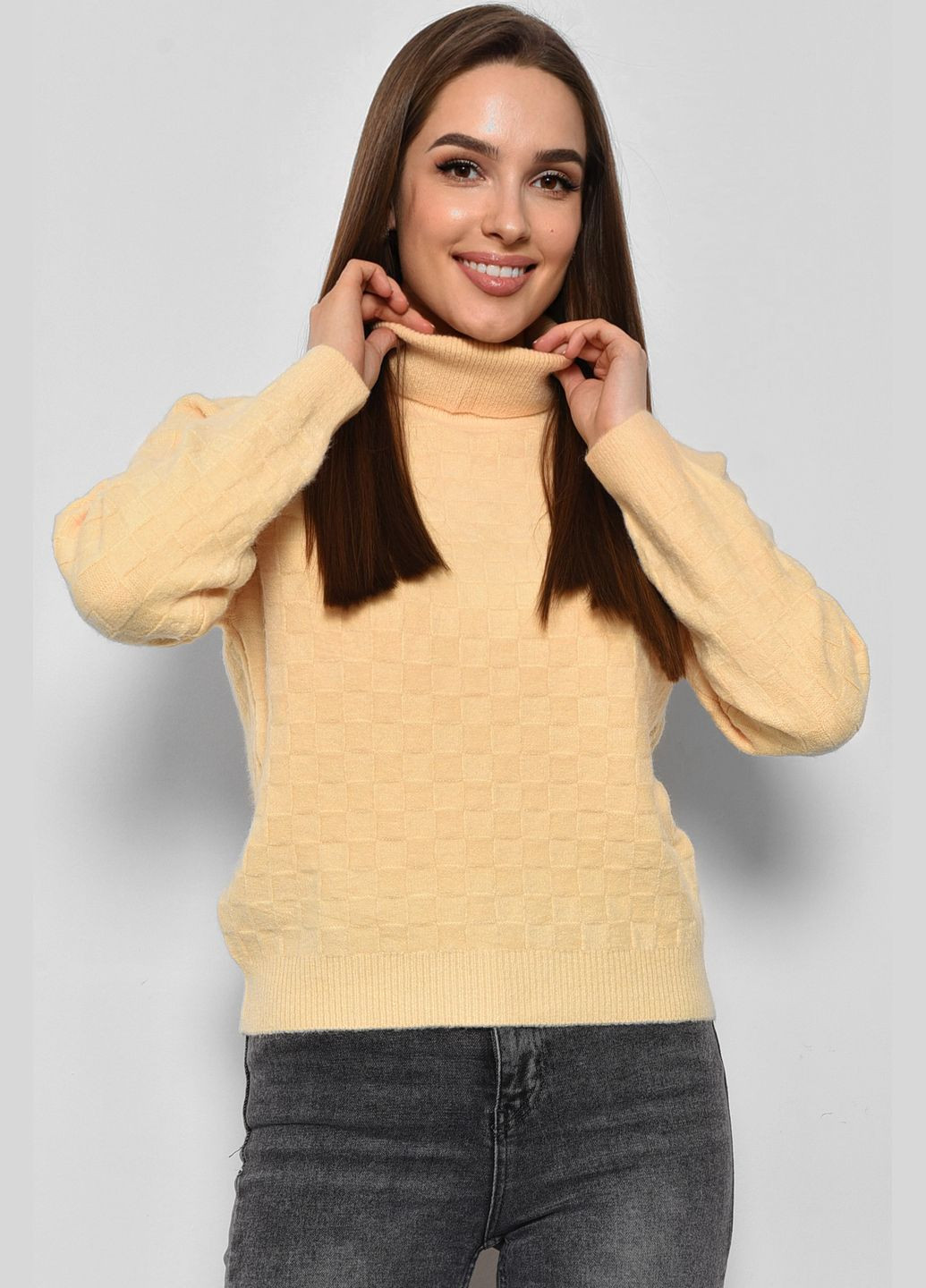Жовтий зимовий светр жіночий жовтого кольору пуловер Let's Shop