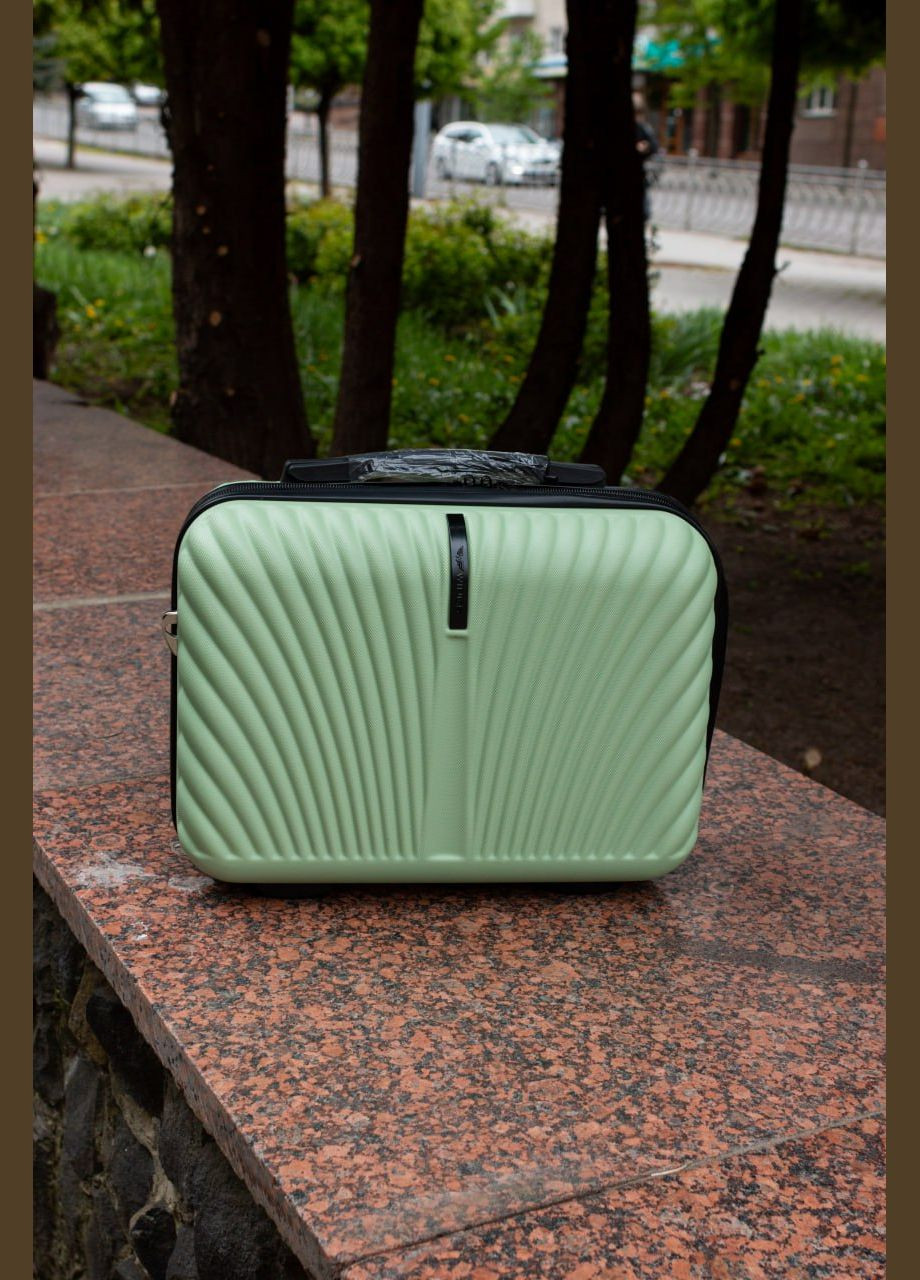 Кейс на чемодан пластиковый, цвет голубой Wings 120 (324072207)