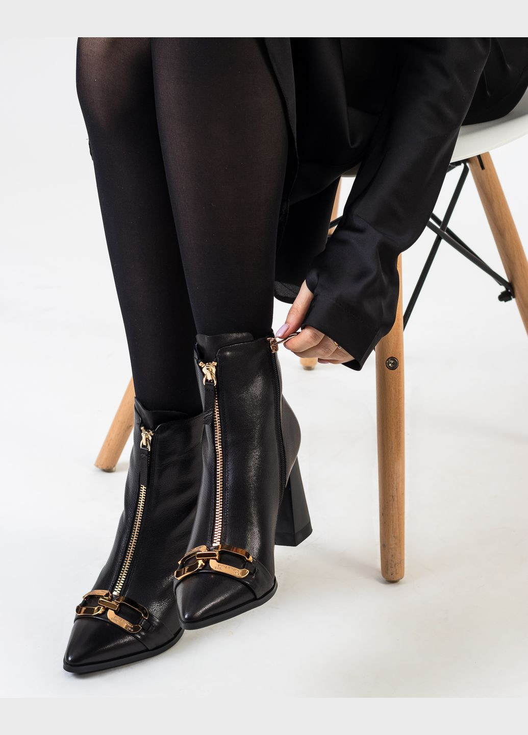 Черные ботильоны (1559б) Geronea