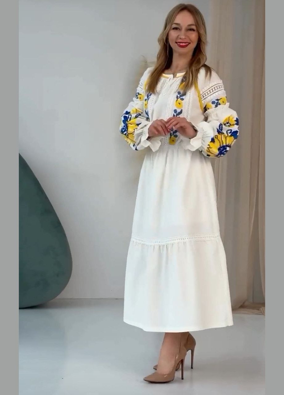 Молочный зимний женское вышитое платье подсолнечники ESQ 5310