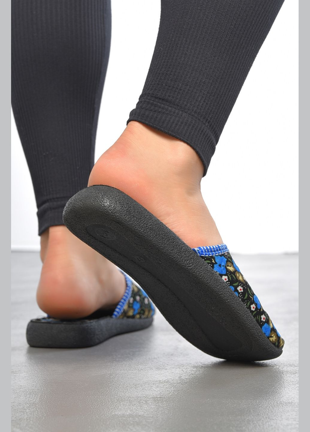 Капці жіночі чорного кольору Let's Shop (304024344)