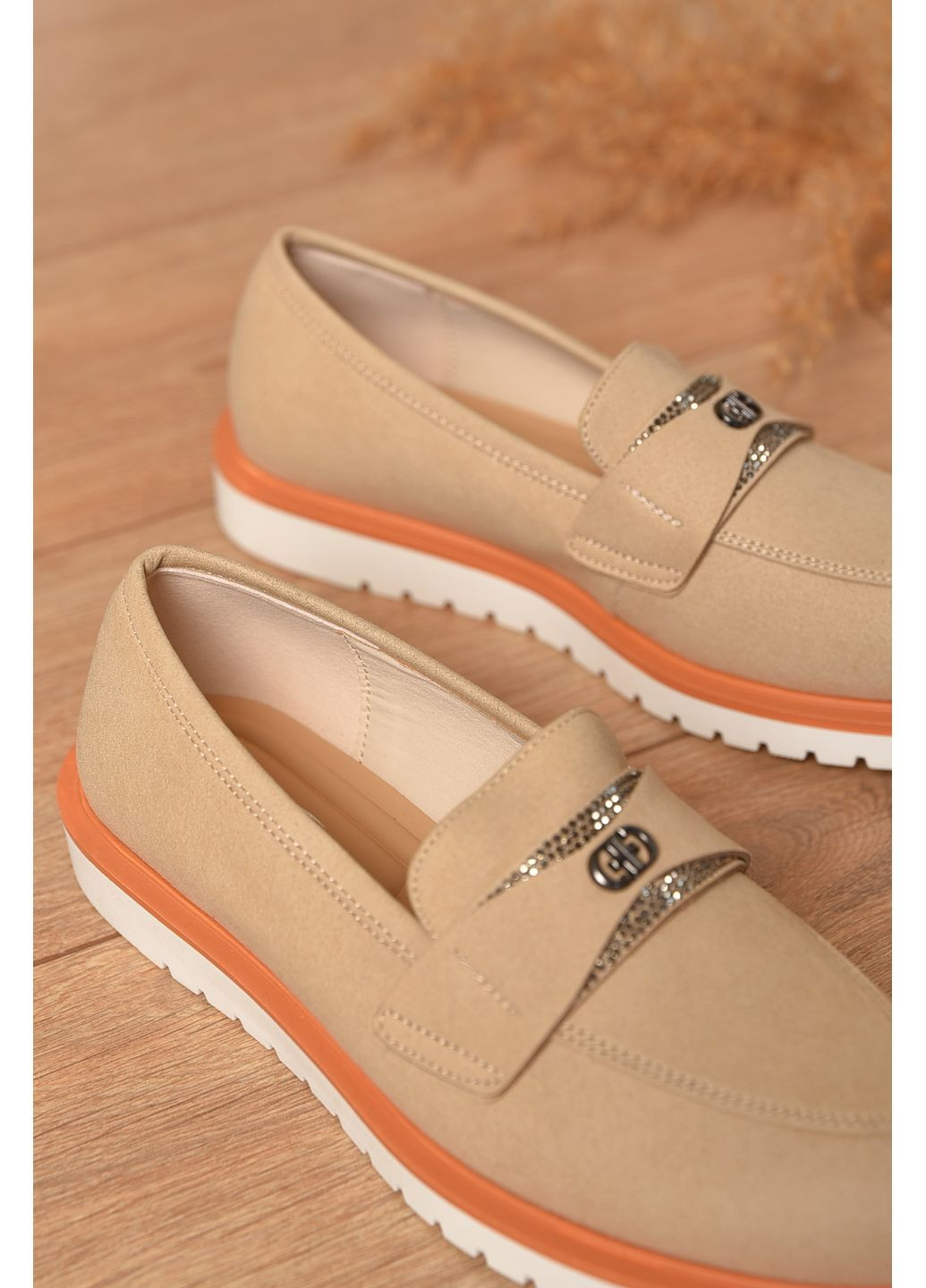 Let's Shop Туфлі-лофери жіночі бежевого кольору лофери бежевий з штучна замша, україна — демісезон (361658472)