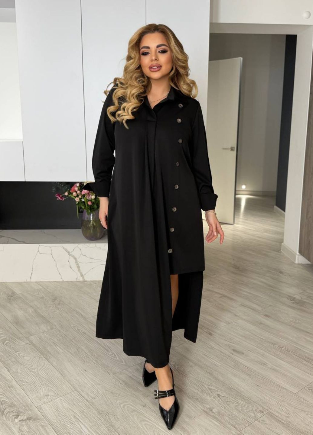 Черное повседневный, вечернее женское платье свободного кроя с разрезом на пуговицах. Tik-Tak однотонное