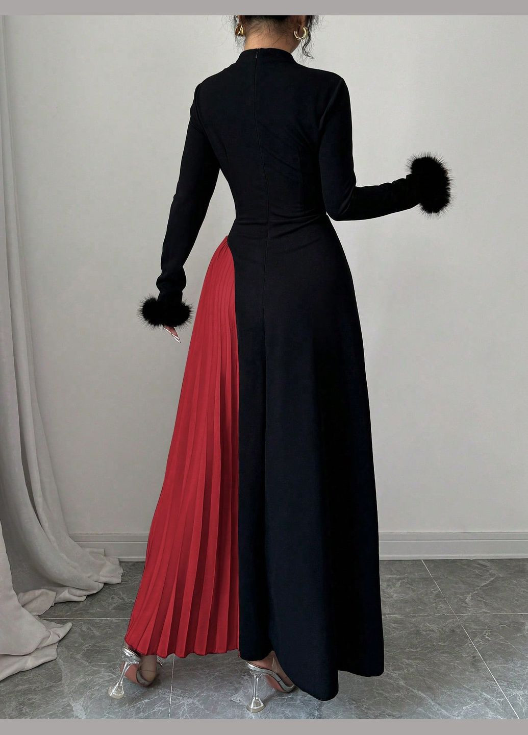 Черное повседневный платье SHEIN однотонное