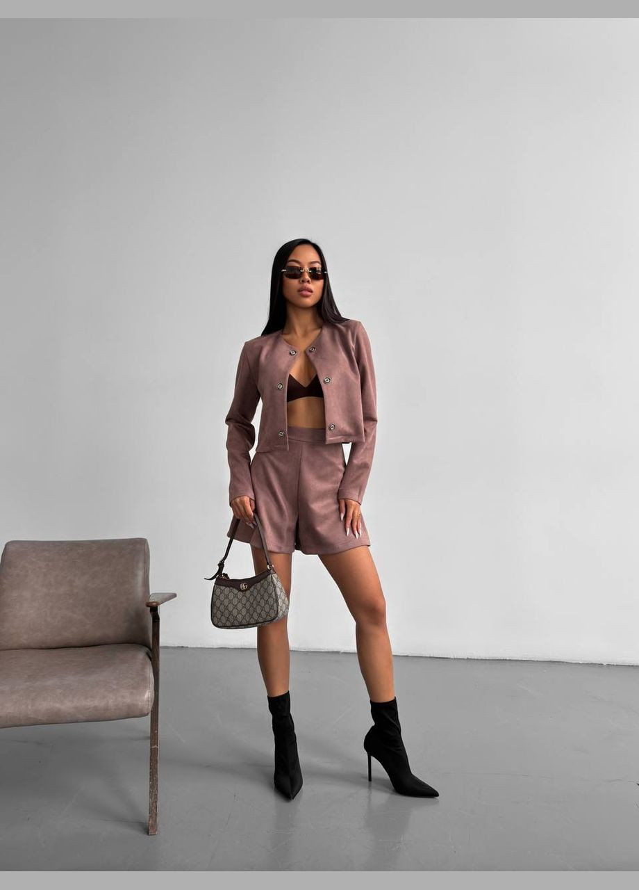 Женский костюм с шортами и жакетом. No Brand (315441301)