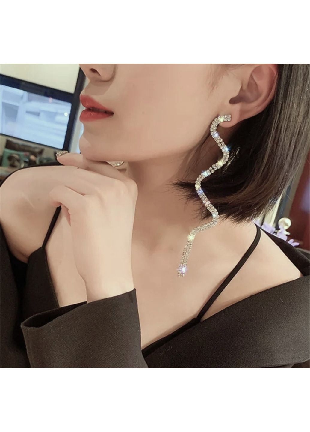 Сережки женские бижутерия длинные в стразах jeweston серебристого цвета No Brand (361080991)