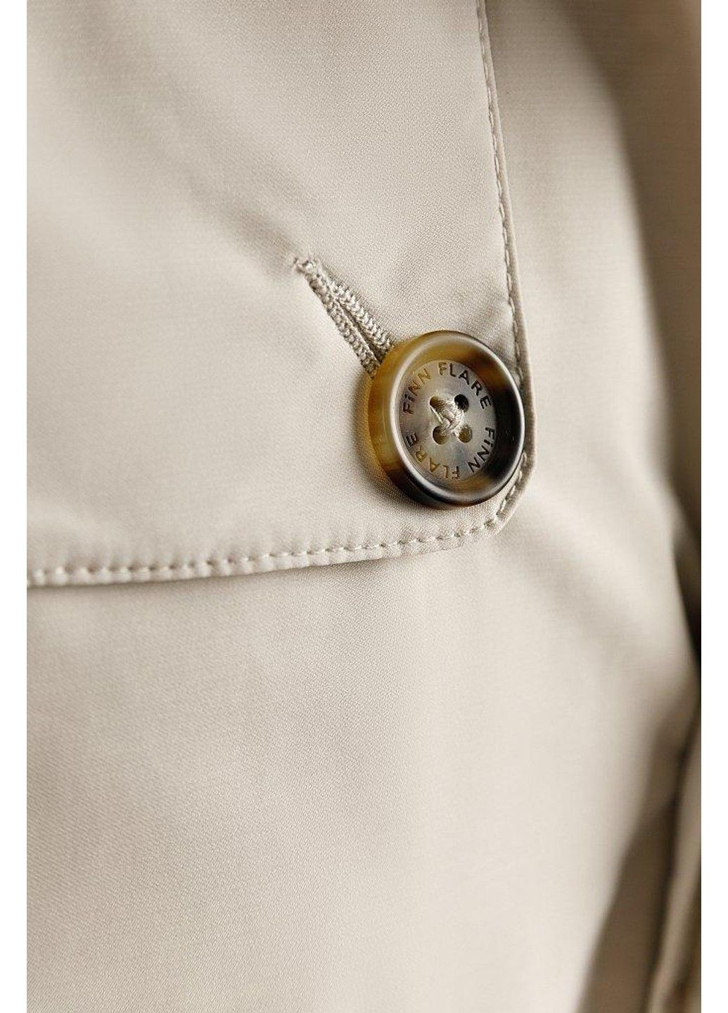 Плащ B20-21039-702 Finn Flare макинтош на пуговицах прямой (356475486)