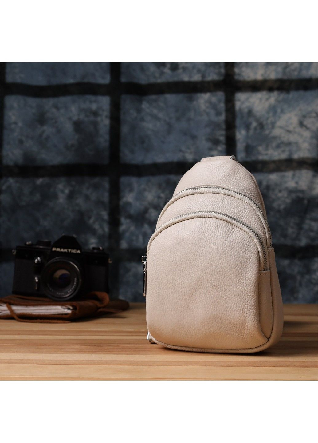 Сумка-слінг із натуральної шкіри для жінок 22936 Білий Vintage (356452085)