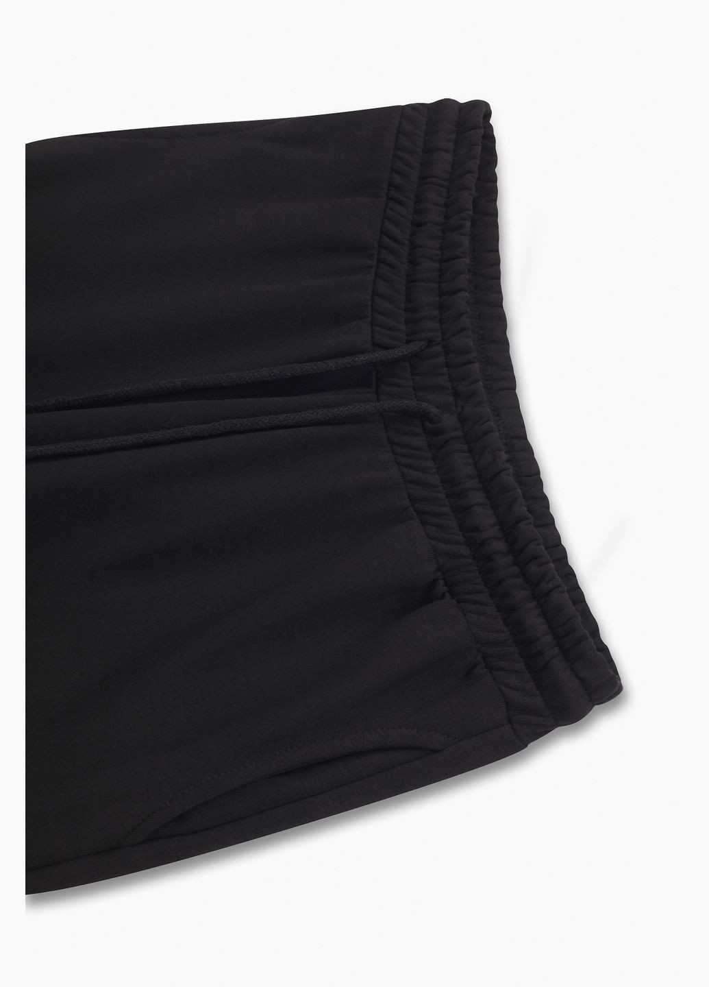 Черные спортивные демисезонные брюки Demos