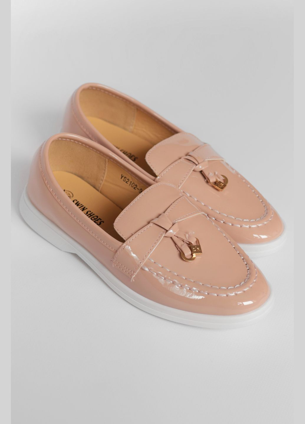 Туфлі-лофери жіночі світло-рожевого кольору Let's Shop (292309031)