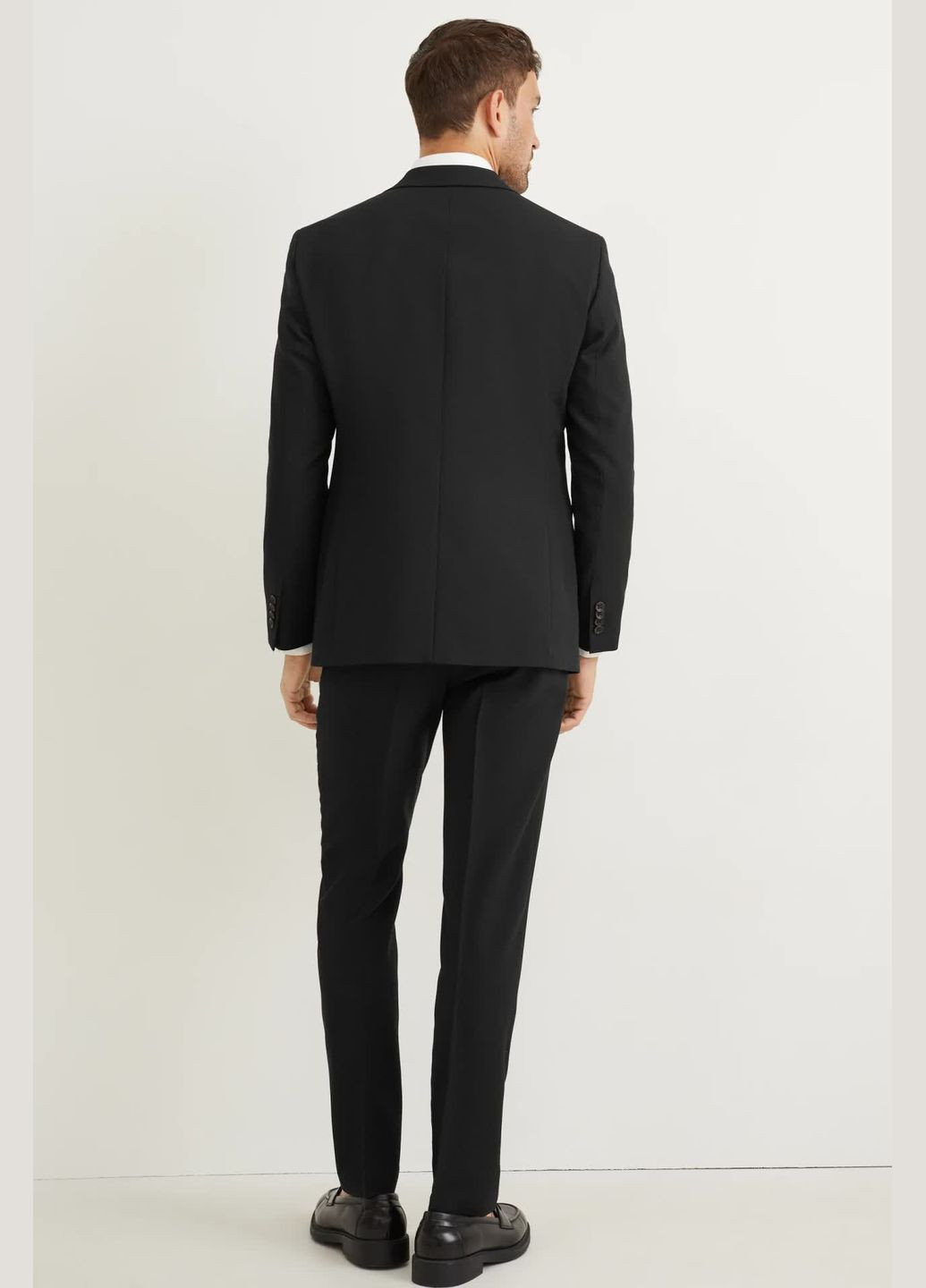 Чорний демісезонний костюм (піджак, жилет) C&A