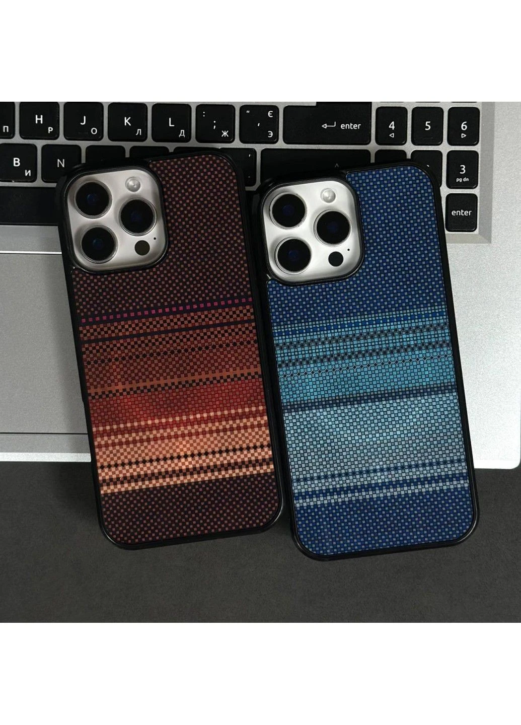 Чохол Gloss Elite Carbonique Magnetic для iPhone 15 Pro Max Pyramid Brown No Brand (382773776)