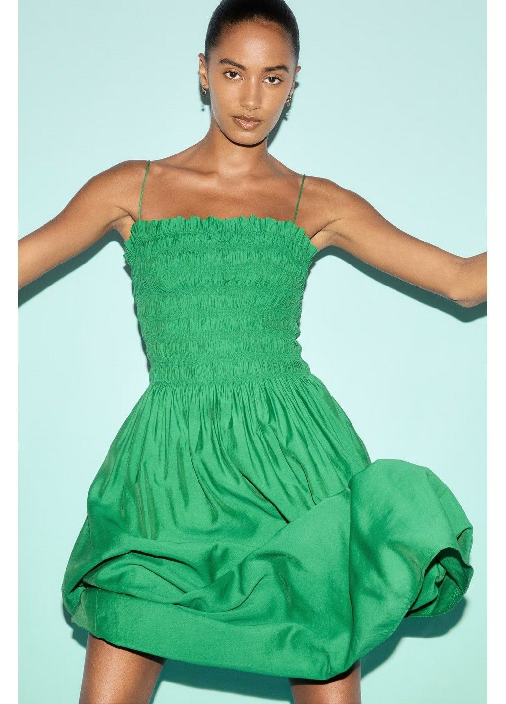 Зелена кежуал сукня H&M однотонна