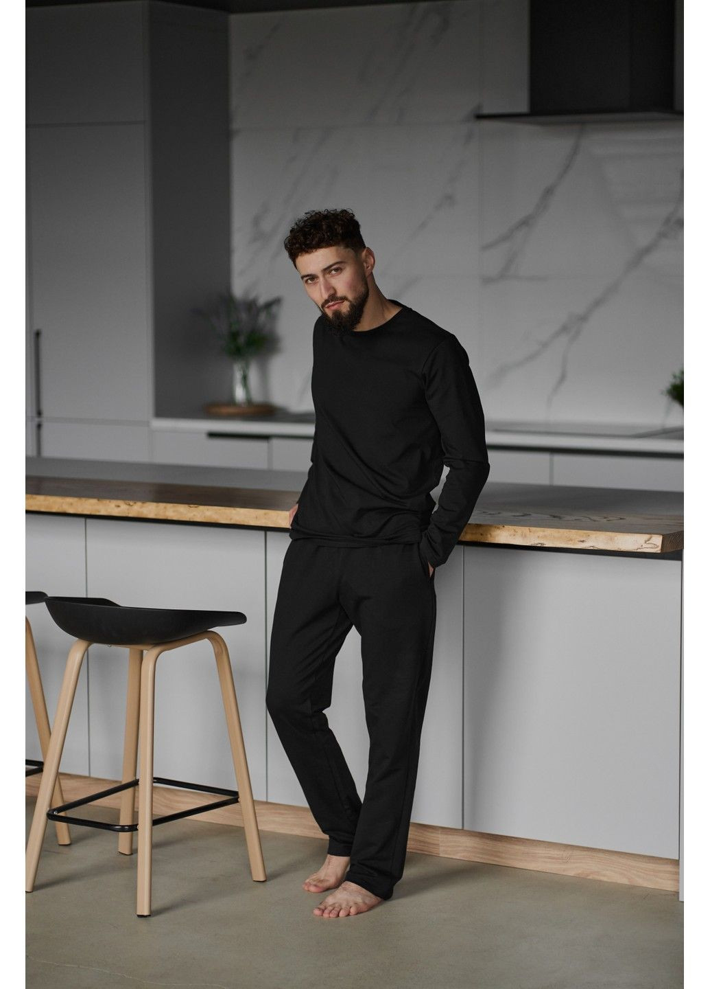 Черные повседневный демисезонные прямые брюки Handy Wear