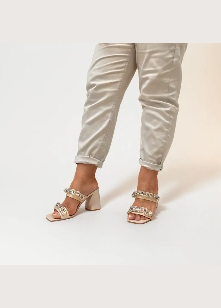 Бежевые женские кожаные босоножки, сабо на каблуке 1060 бежевые L&M без застежки