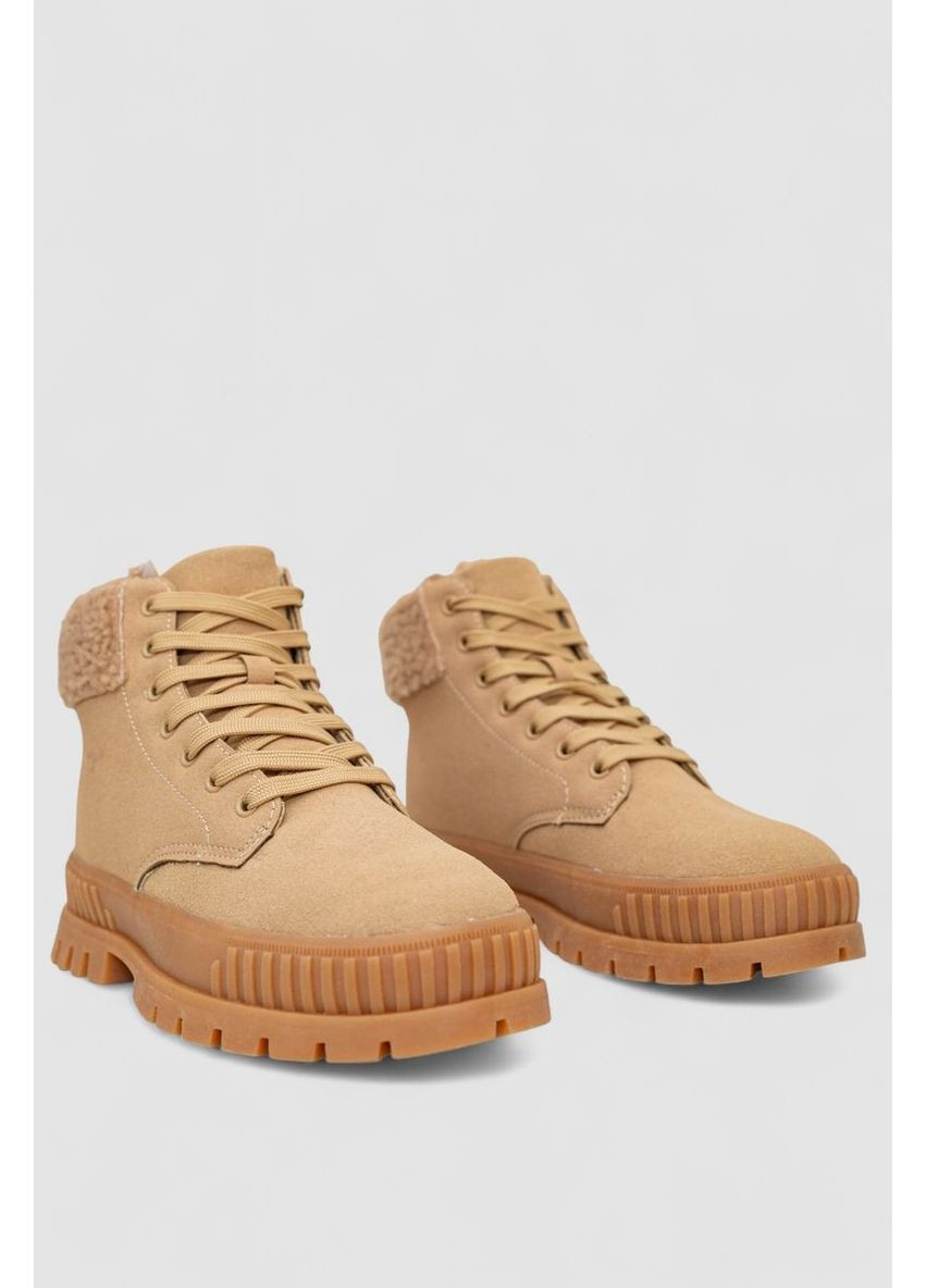 Зимние ботинки женские зимние на меху Stilli без декора