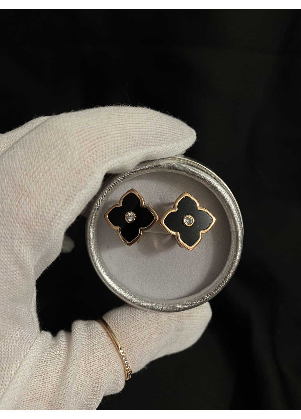 Серьги Клевер английский замок золотого цвета 36102 No Brand (370297737)