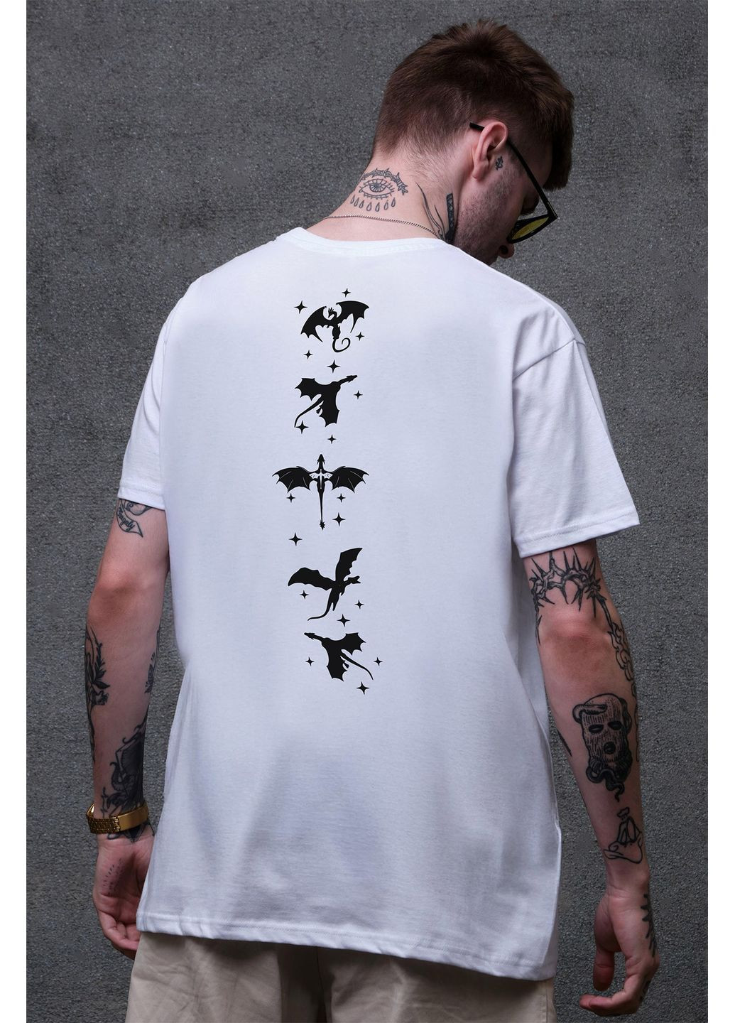 Белая мужская оверсайз футболка с принтом четвертое крыло white Without