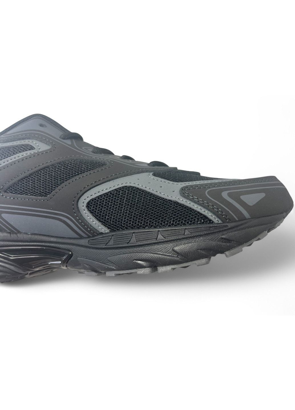 Чорні всесезон кросівки Royyna