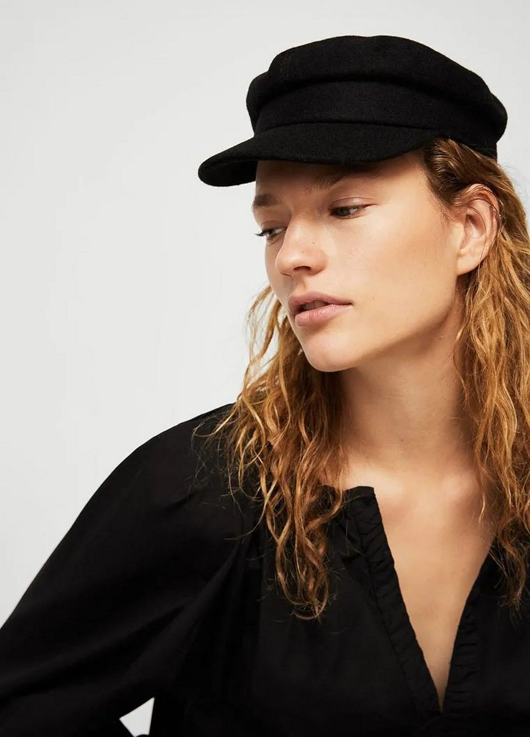 Чорна блуза Mango