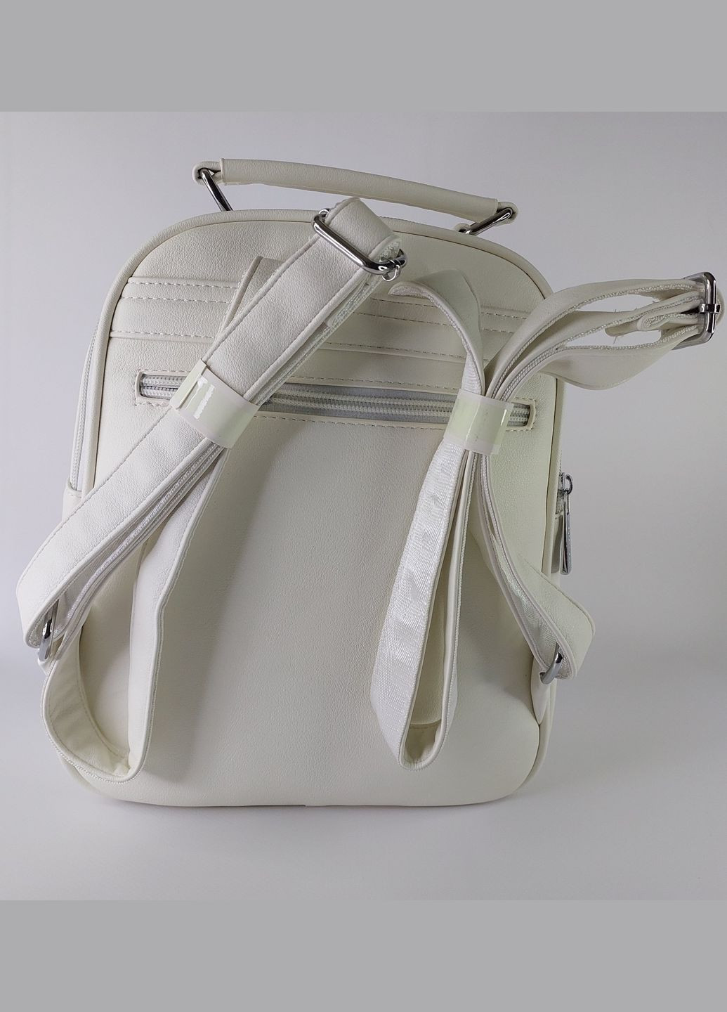 Рюкзак жіночий з екошкіри на два відділення бежевий Karlos Marconi (347640660)