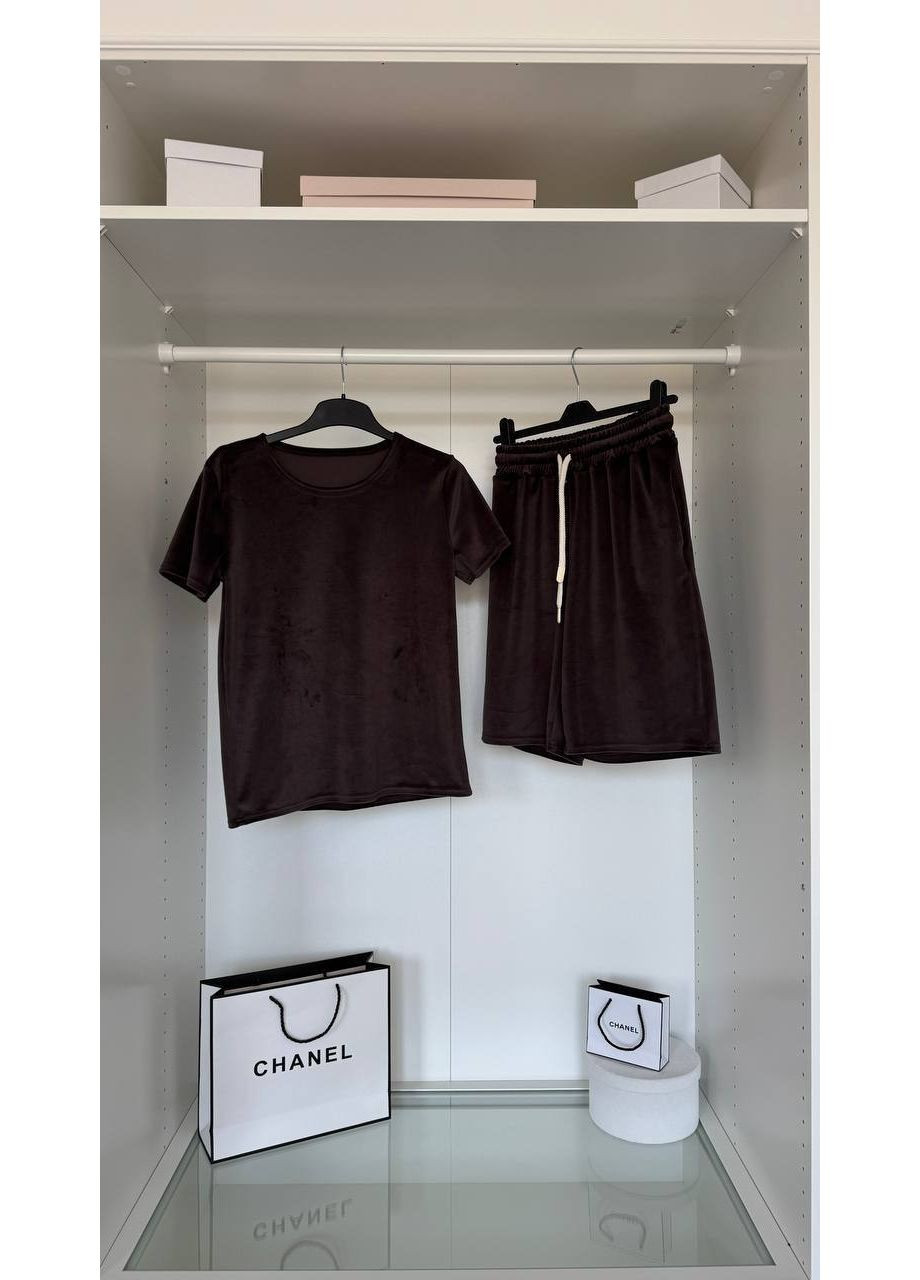 Жіночий літній костюм двійка: футболка та шорти Україна (353492799)