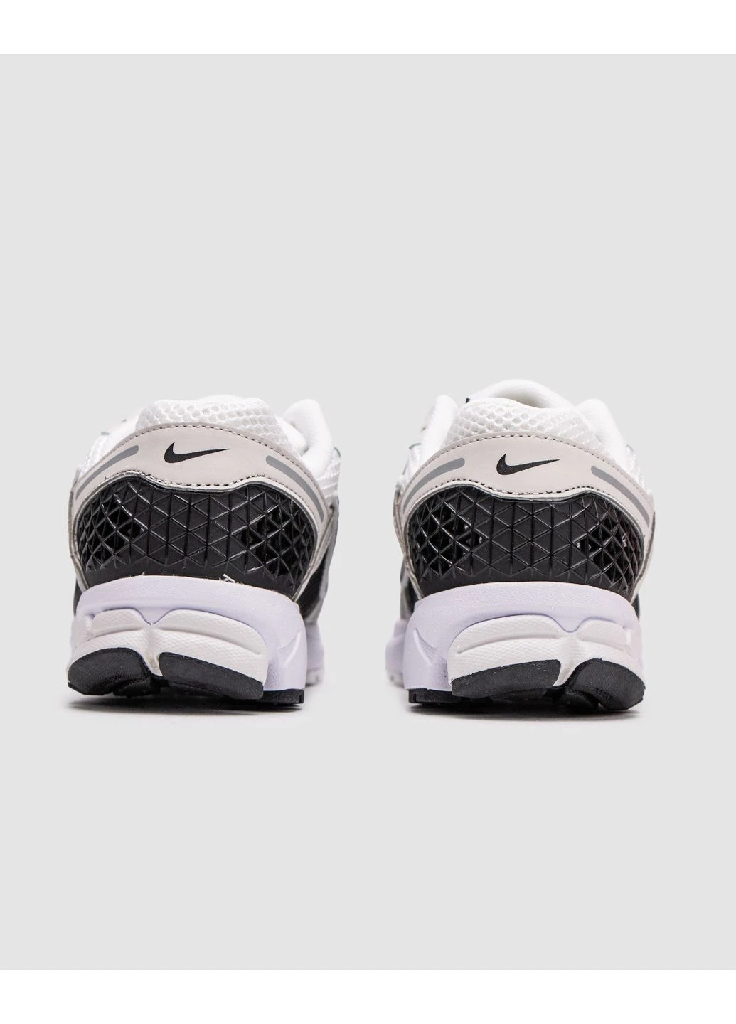 Белые летние кроссовки nike zoom vomero 5 white/black platinum tint metalic найк зум вомеро 5 No Brand