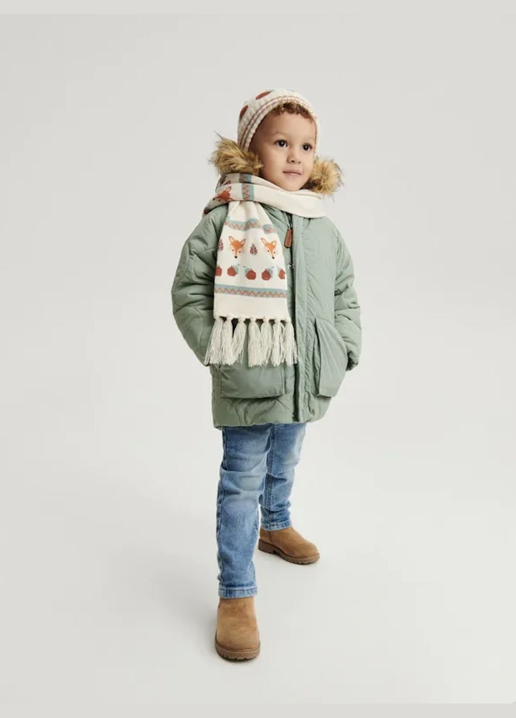 Светло-зеленая зимняя детская зимняя курточка Reserved Курточка на шерпі